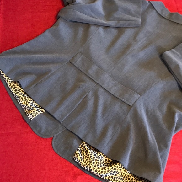 Gray suit jacket, lined, seamed, full bust - Picture 2 of 4